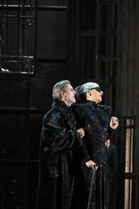 Martin Mitterutzner (Duke of Mantua) & Helene Feldbauer (Countess Ceprano)